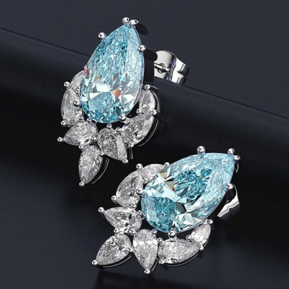 💞Elegant Teardrop Sea Blue Emerald CZ Stud Earrings, MARR9251